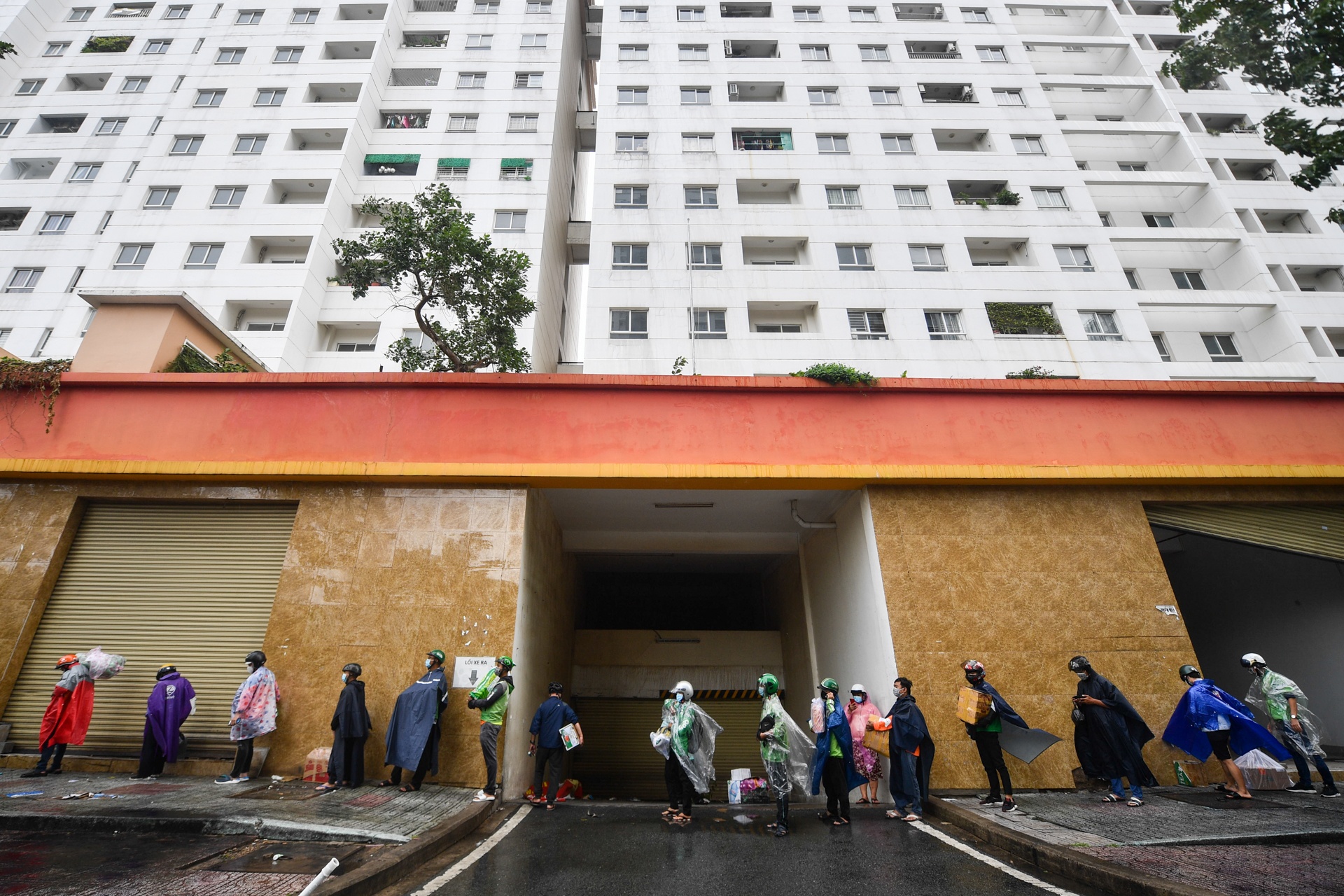 gui do vao benh vien da chien anh 6