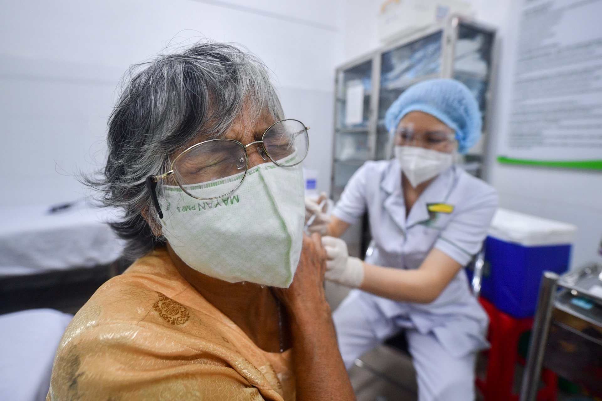 tiêm vaccine Pfizer và Moderna ảnh 1 tiem vaccine Pfizer va Moderna anh 1