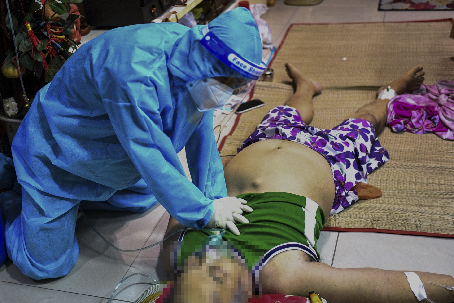 F0 nguy kich tai nha anh 2