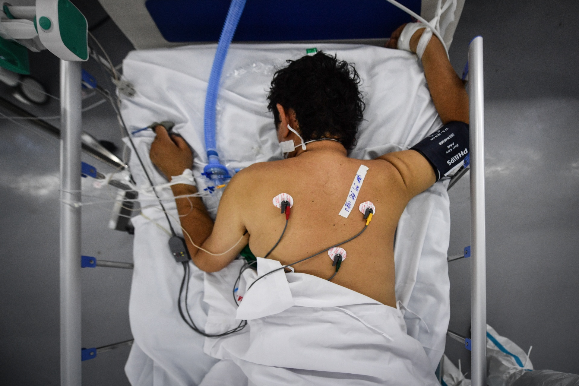 trung tam hoi suc Covid-19 TP.HCM anh 4