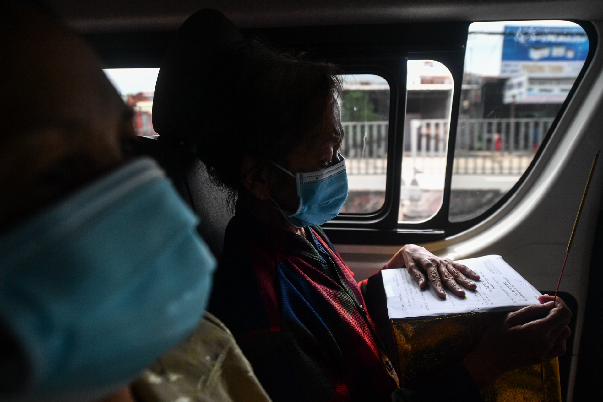 Mai tang nguoi mat do Covid-19 anh 20