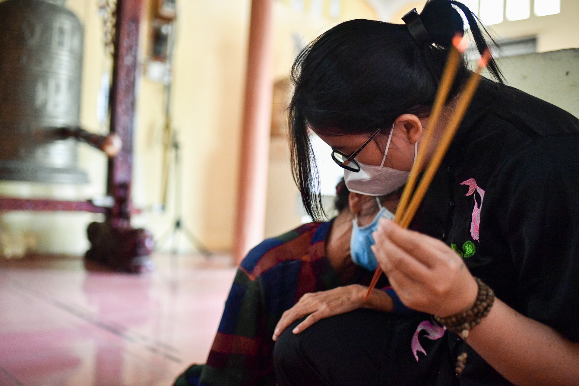 Mai tang nguoi mat do Covid-19 anh 24