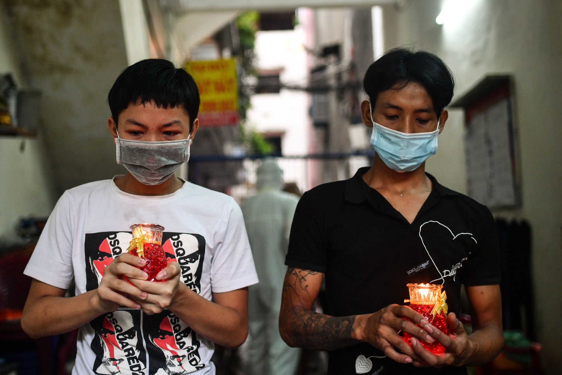 Mai tang nguoi mat do Covid-19 anh 18