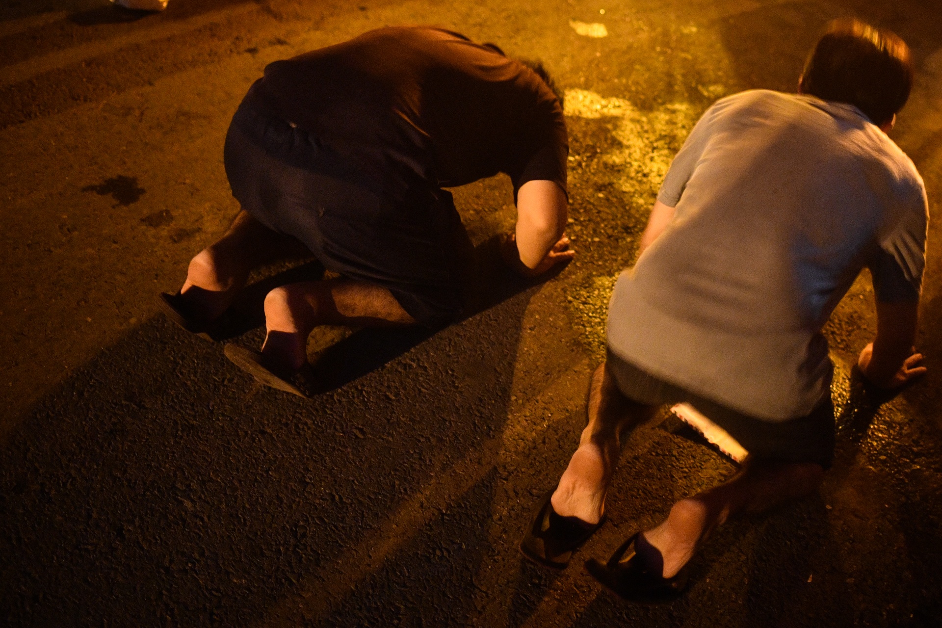 Mai tang nguoi mat do Covid-19 anh 9