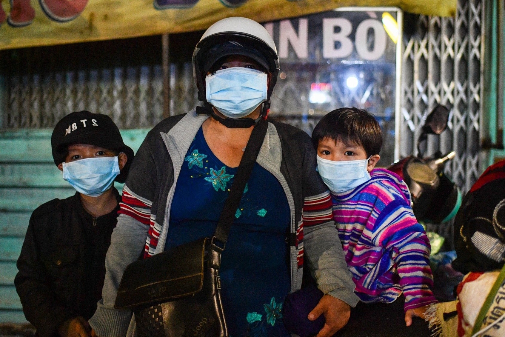 Chan dung nhung nguoi mien Tay tren hanh trinh hoi huong hinh anh