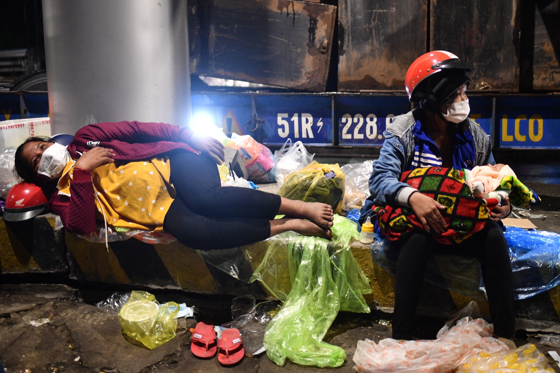 Nguoi dan do ve que sau dich Covid-19 anh 19