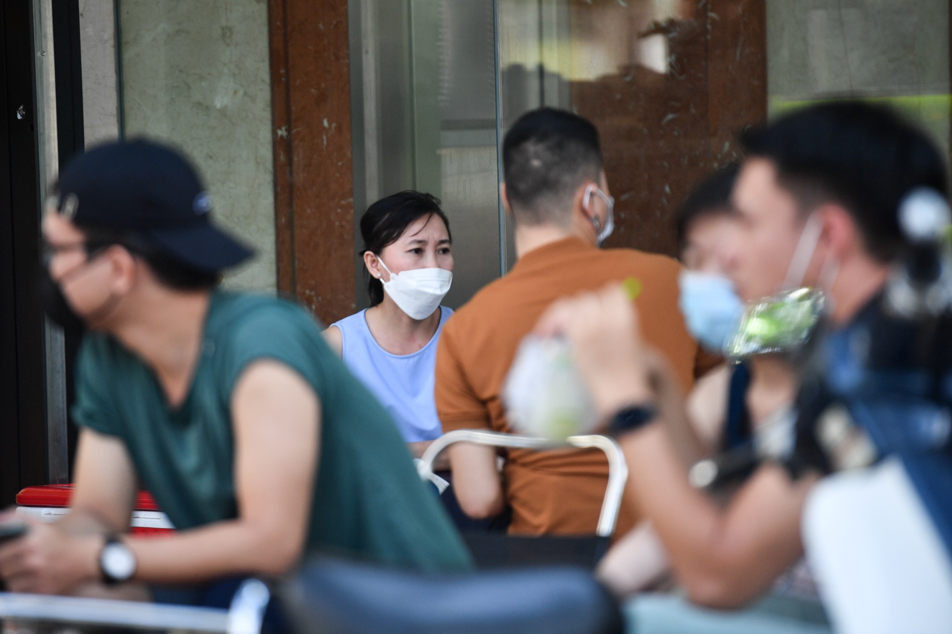 Hang quan ngoi tai cho mo lai anh 8