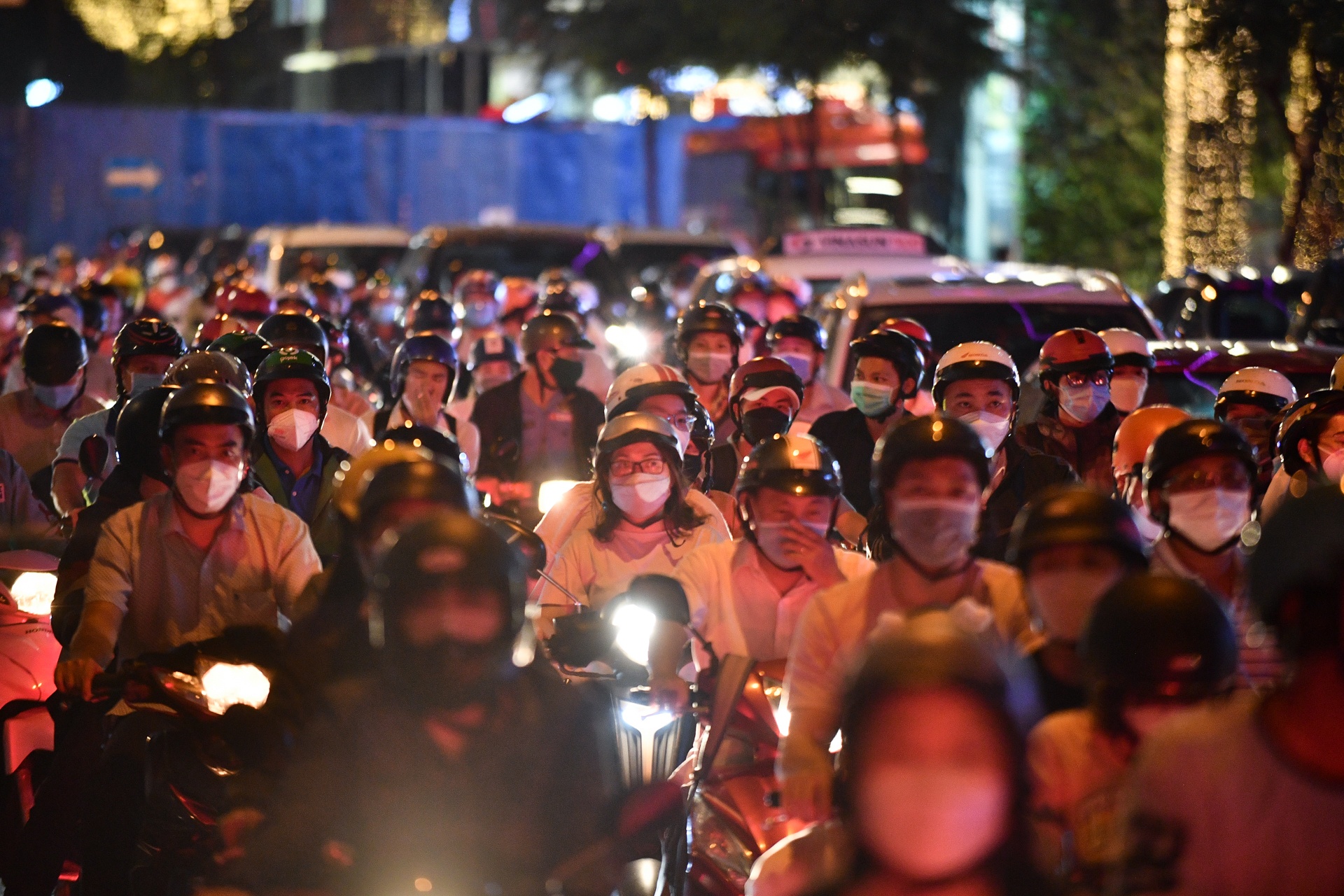 ung pho bien chung Omicron anh 1