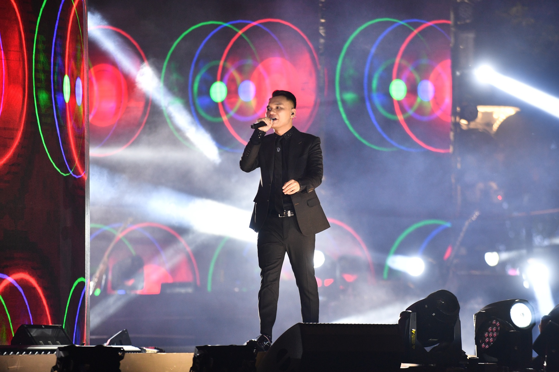 nguoi dan TP.HCM du countdown 2022 anh 5