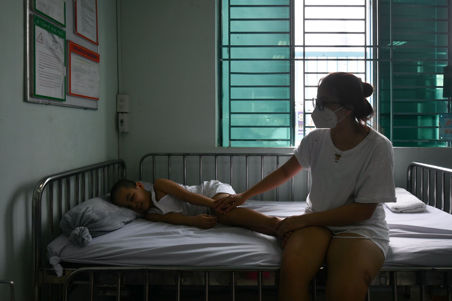 Dieu tri tre em mac Covid-19 TP.HCM anh 6