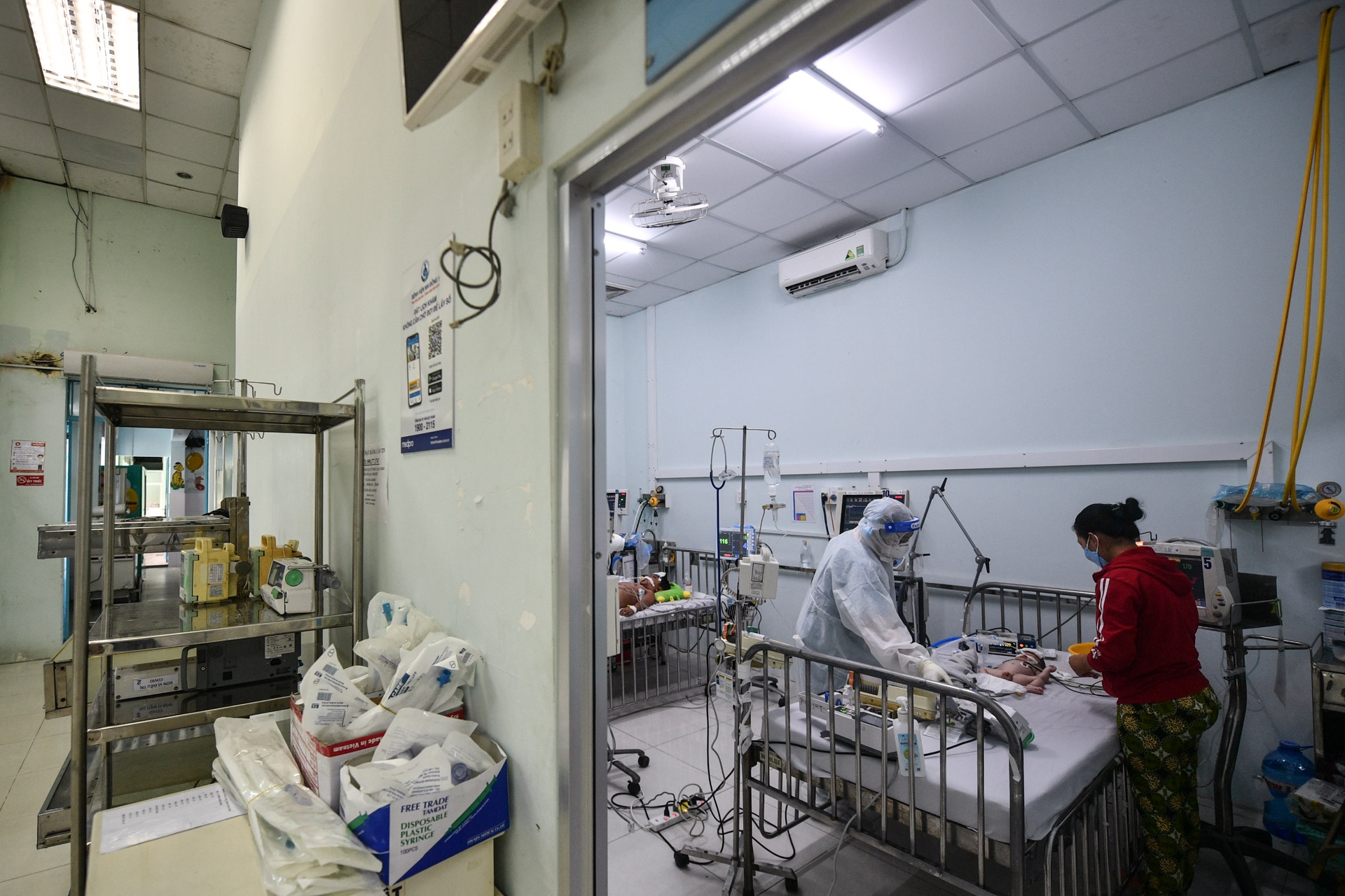 Dieu tri tre em mac Covid-19 TP.HCM anh 8