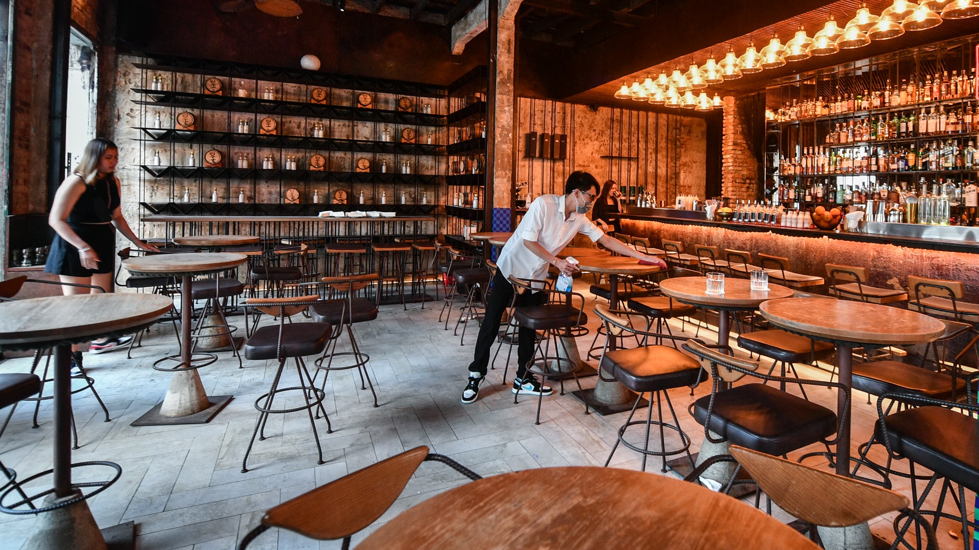 ngày đầu quán bar mở cửa trở lại ảnh 11 ngay dau quan bar mo cua tro lai anh 11