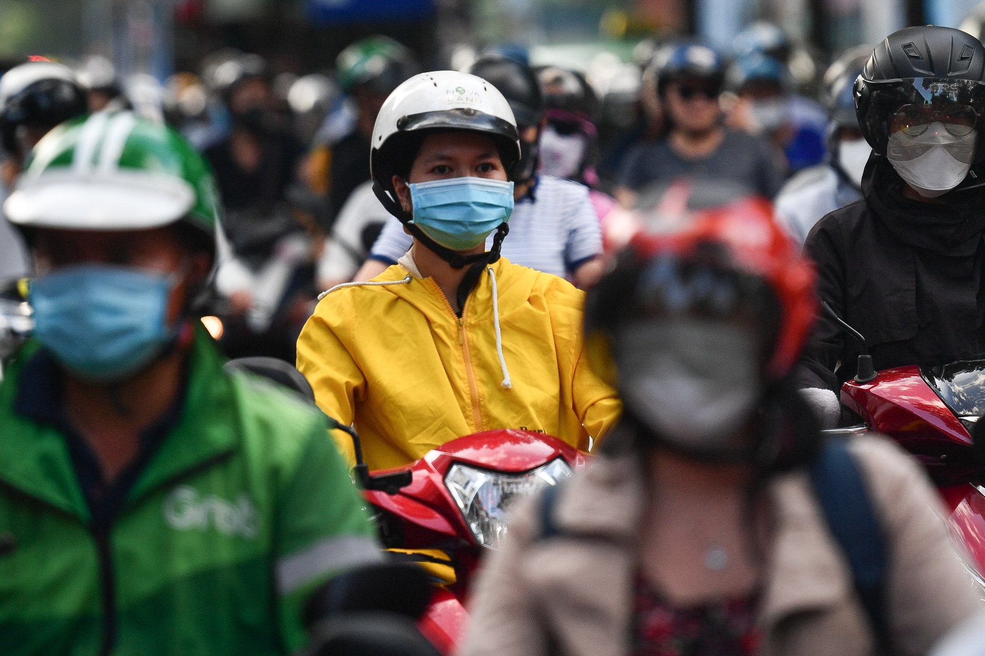 ket xe ngay hoc sinh di hoc anh 8