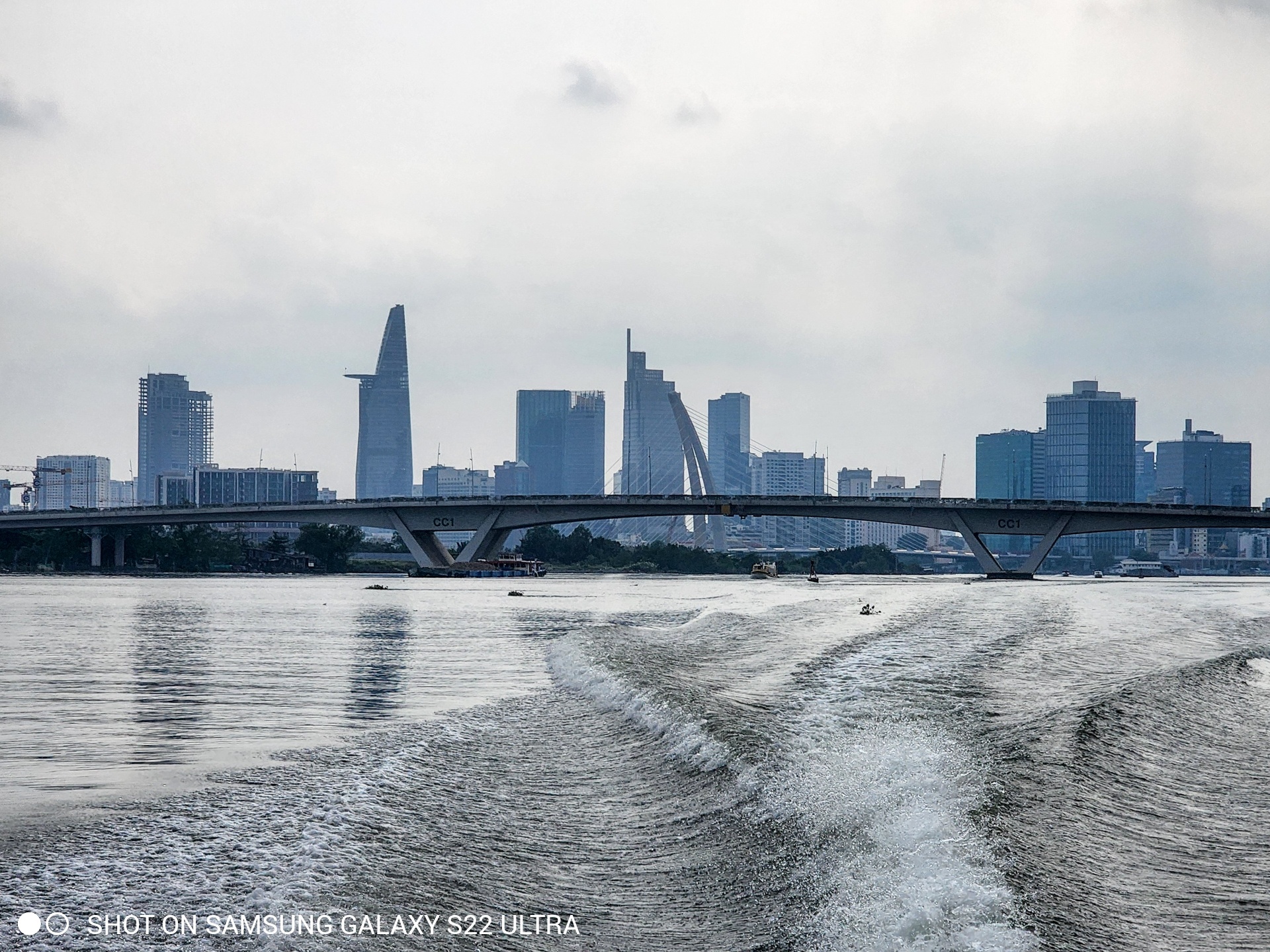 S22 Ultra chup dem anh 2