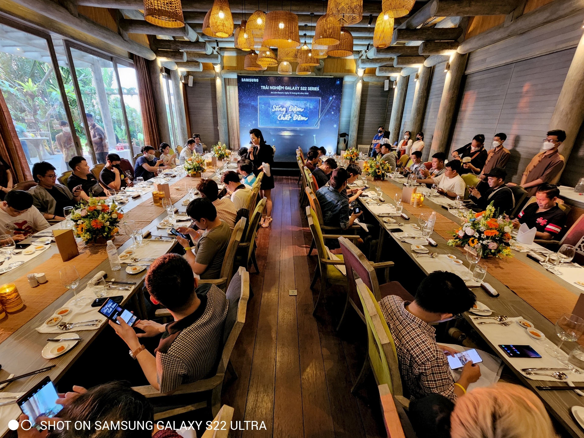 S22 Ultra chup dem anh 23