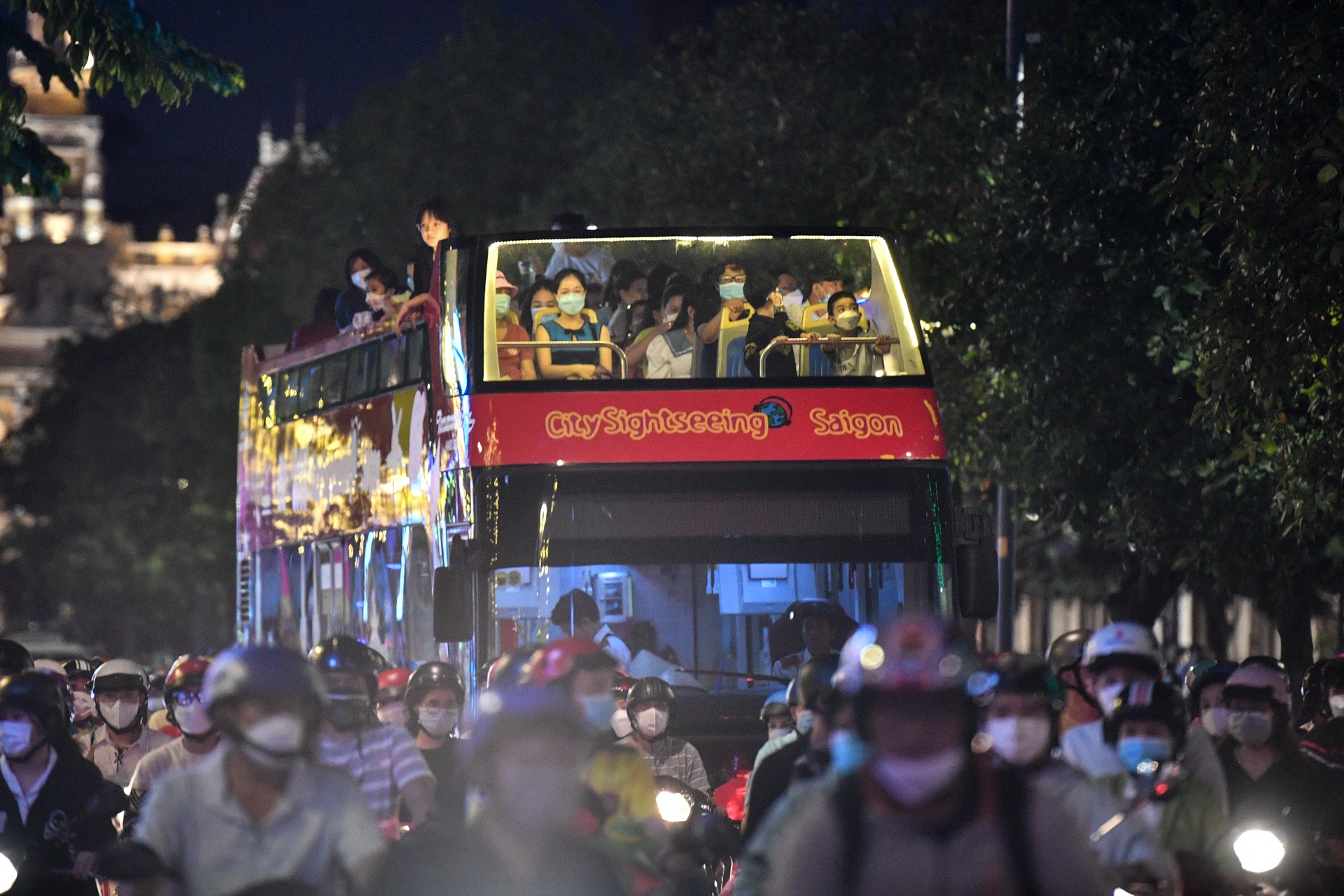 Trung tam TP.HCM dip le gio to Hung Vuong anh 7