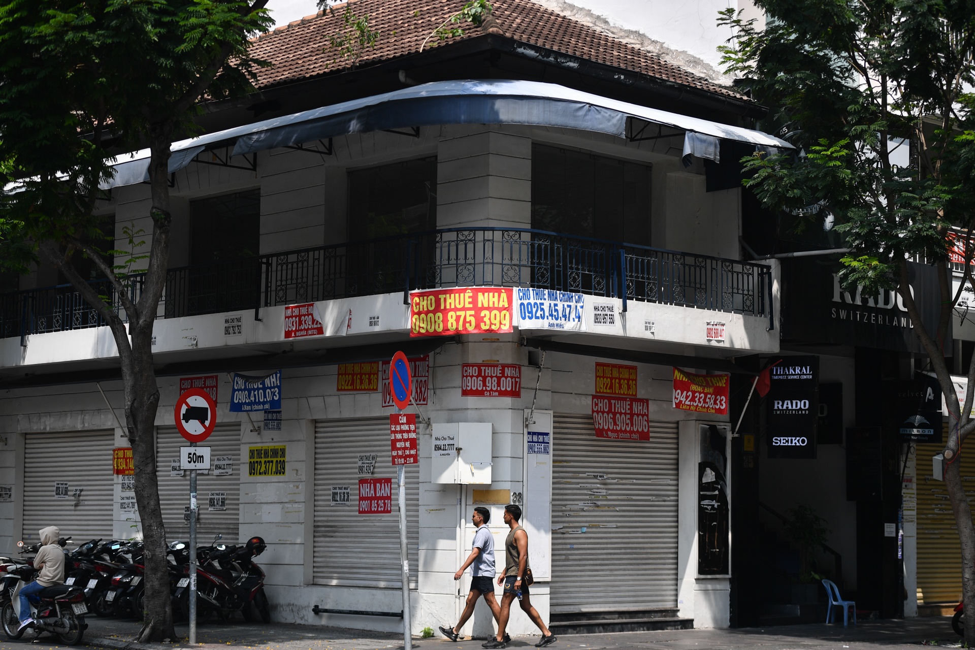 hang rong mat bang pho vang quan 1 anh 4