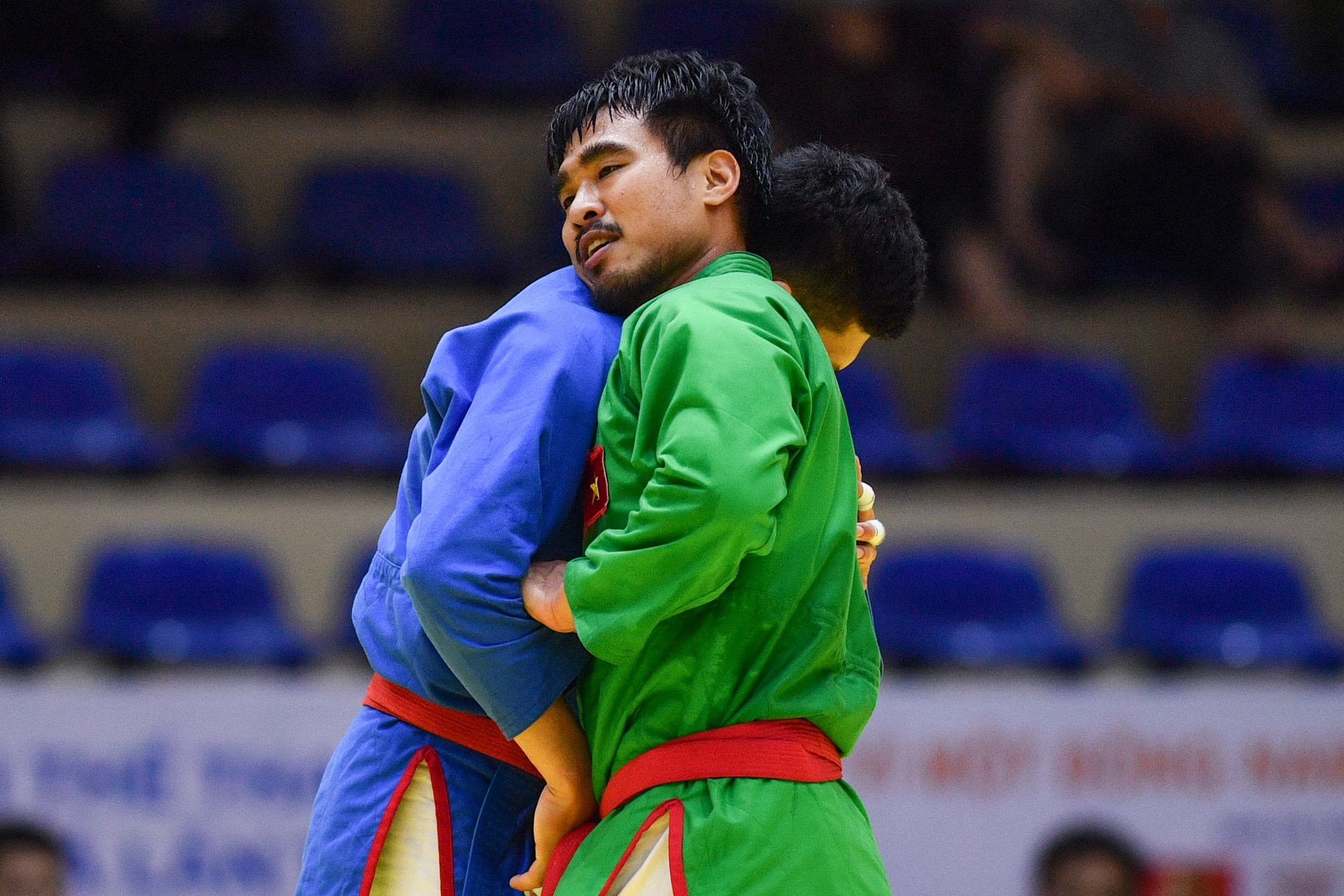 Viet Nam gianh duy chuong vang anh 5