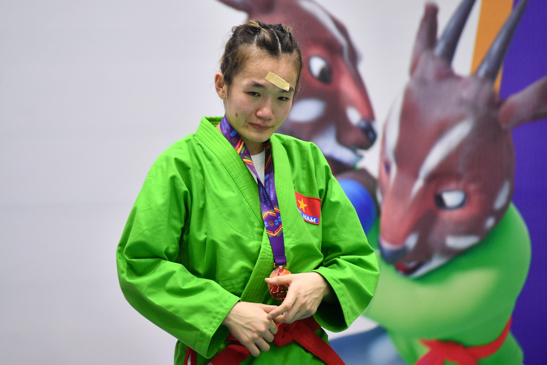 Viet Nam gianh duy chuong vang anh 9