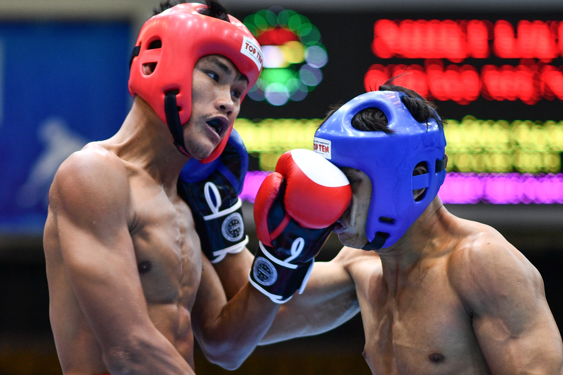 5 HCV kickboxing anh 8