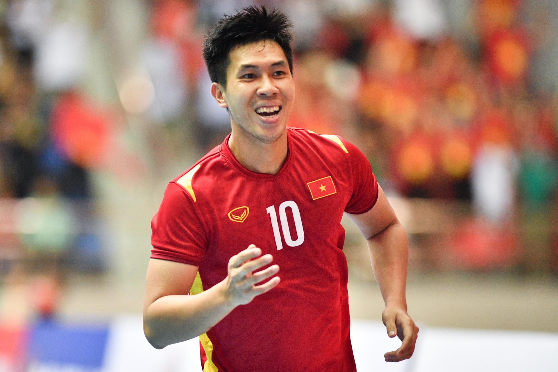 Thinh Phat lap hat-trick trong chien thang cua futsal Viet Nam hinh anh