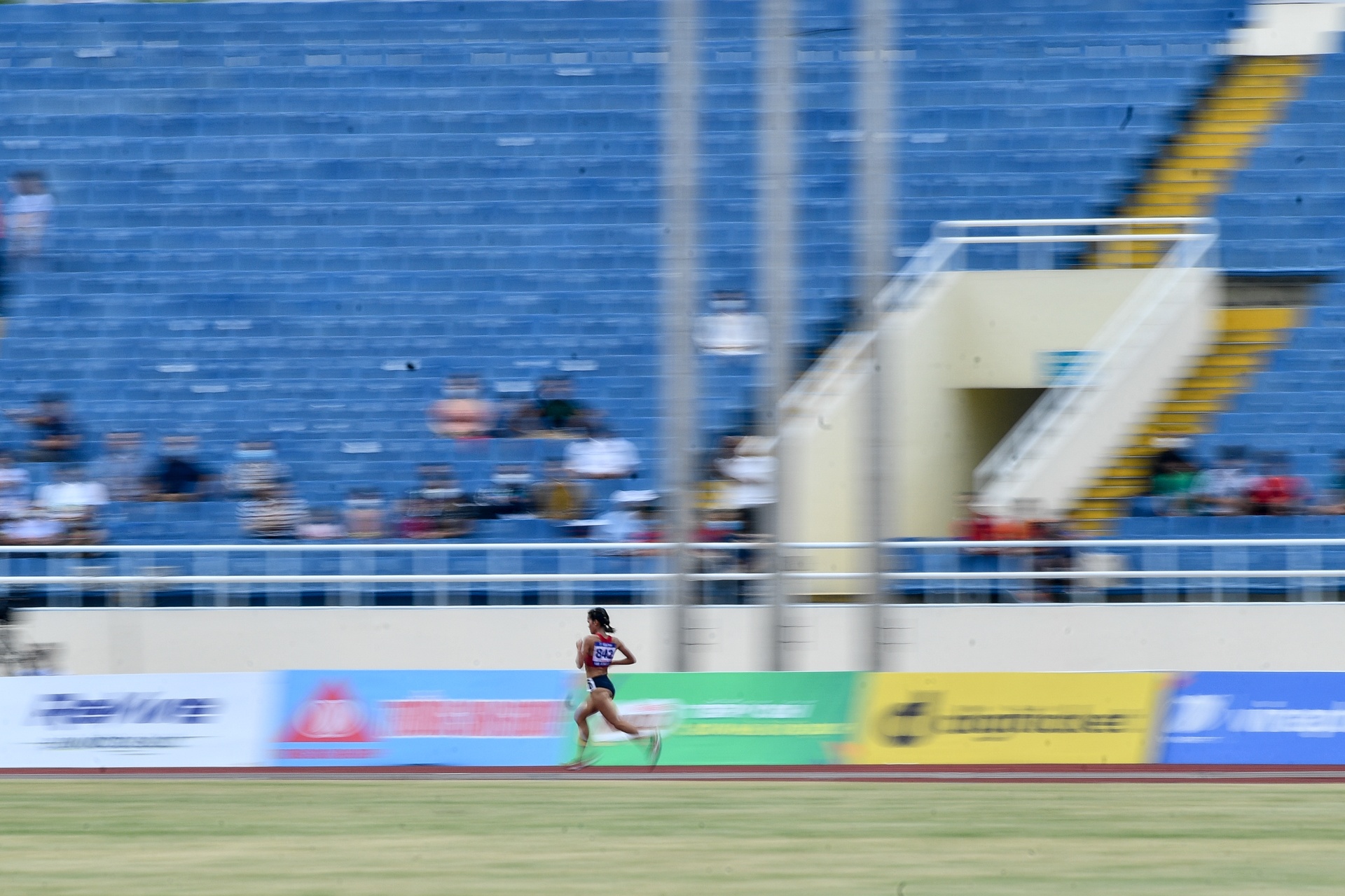 Nguyen Thi Huyen HCV SEA games anh 8