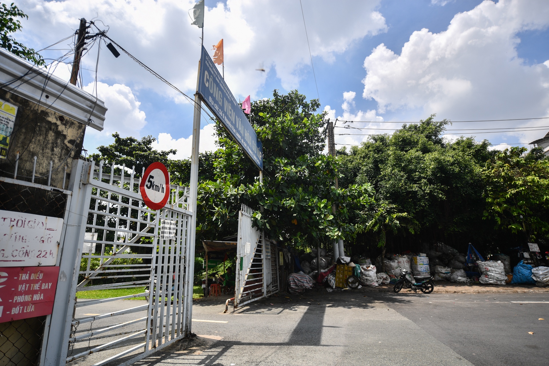 cong vien dang do tai TP.HCM anh 11