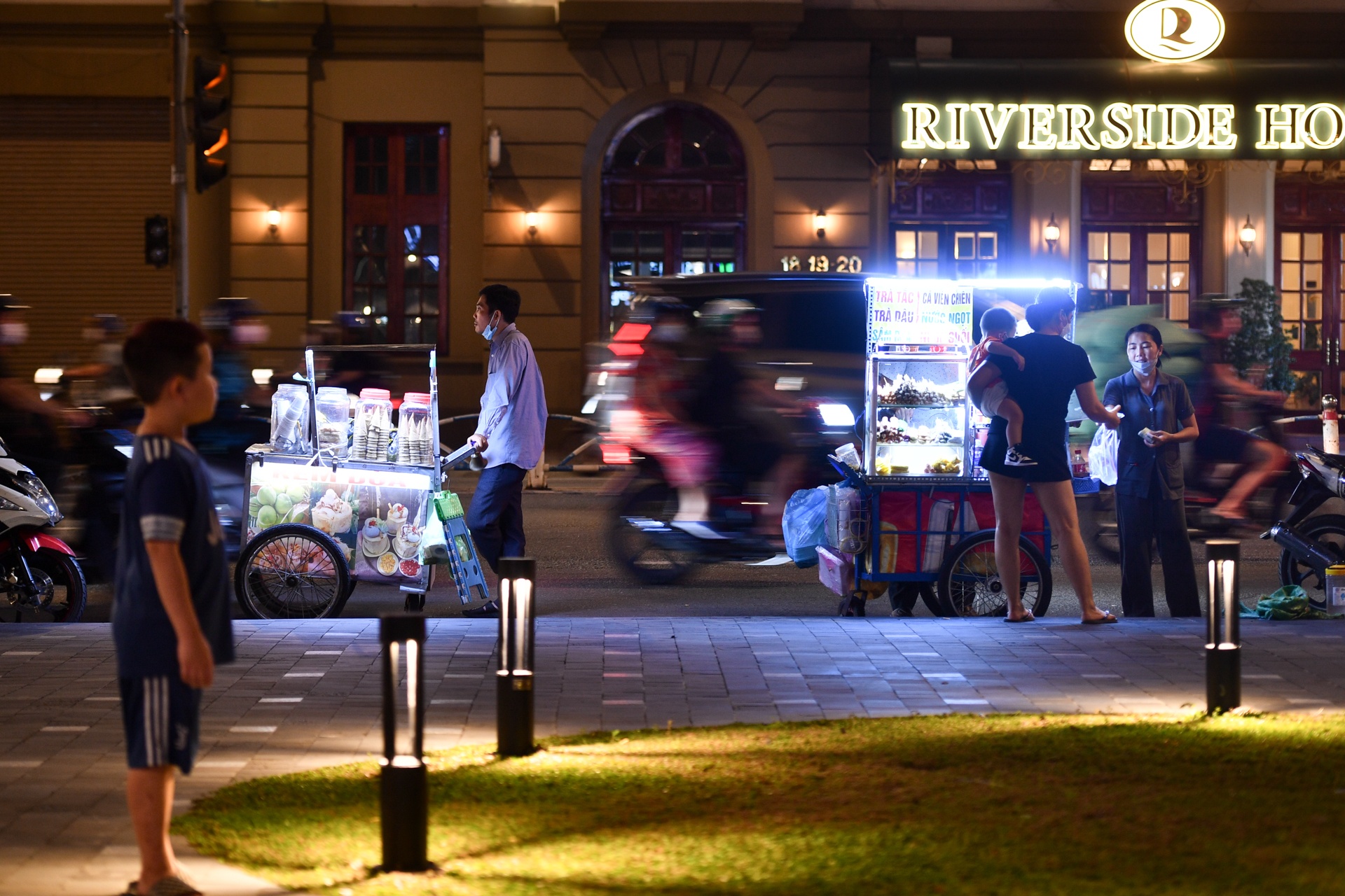 lan chiem le duong cong vien ben Bach Dang anh 3