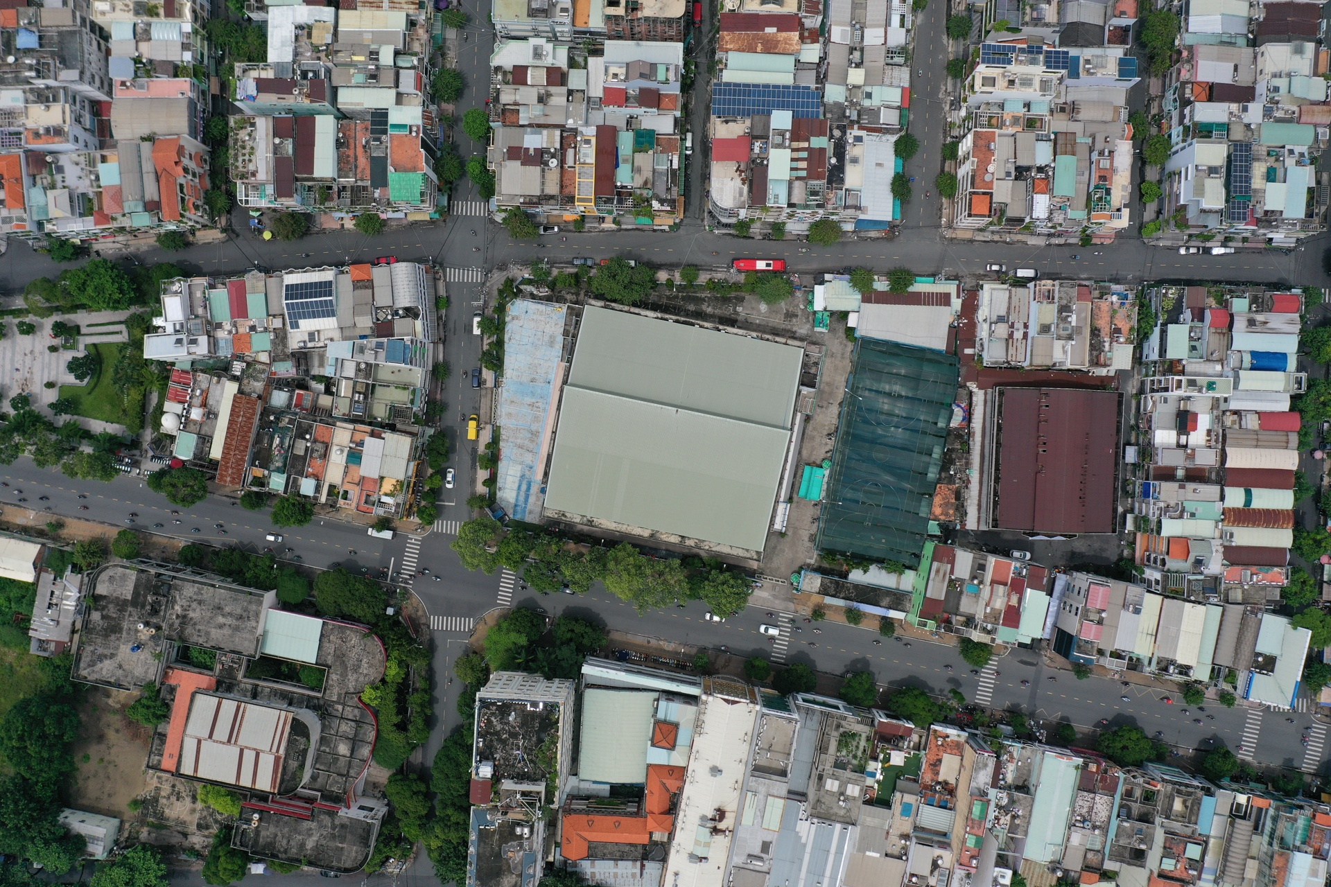 nha thi dau Lanh Binh Thang hoat dong nho le anh 11