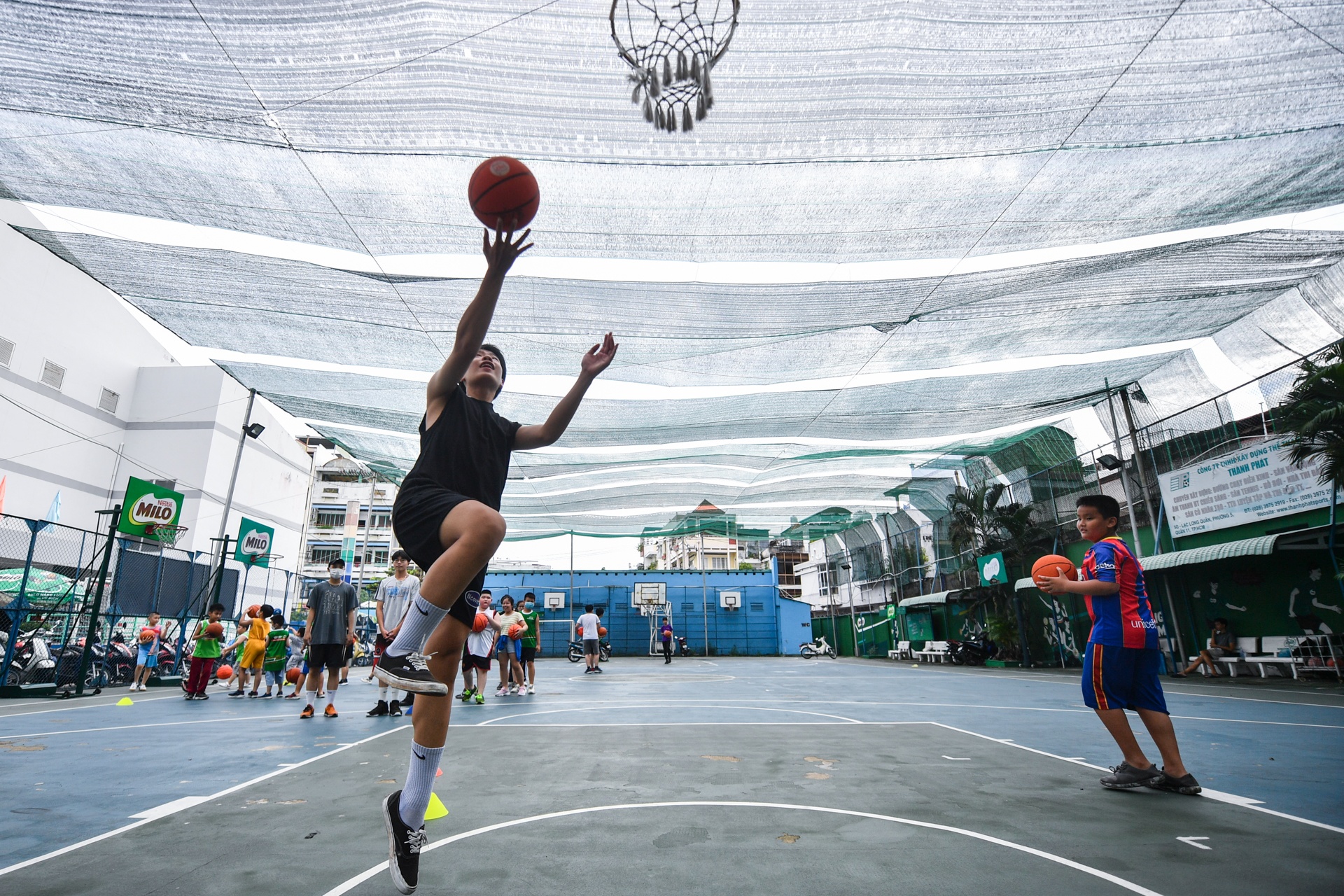 nha thi dau Lanh Binh Thang hoat dong nho le anh 7