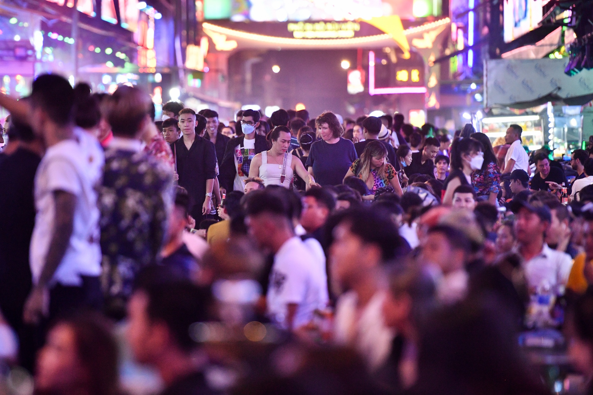 Pho Bui Vien dong nghit nguoi anh 2