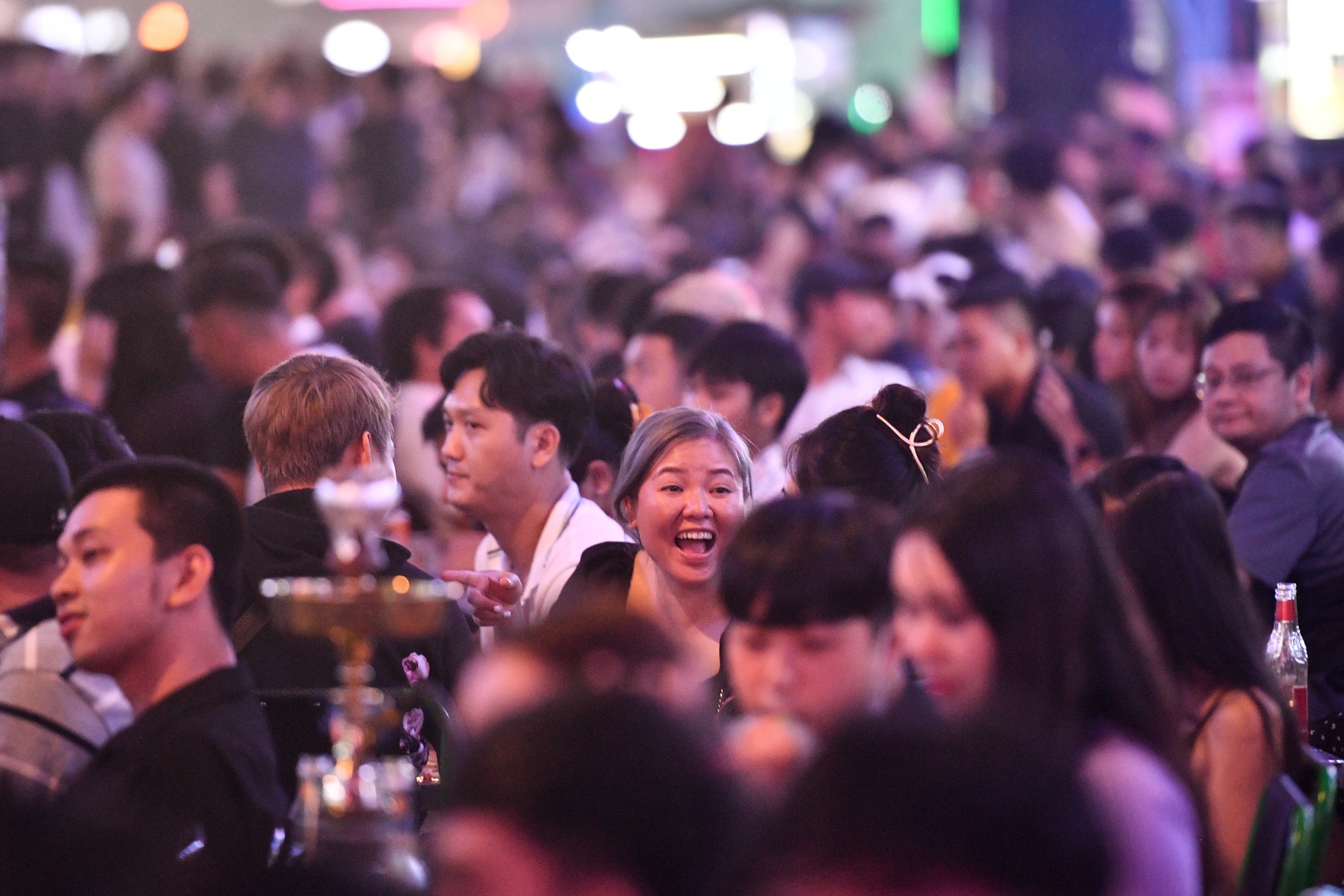 Pho Bui Vien dong nghit nguoi anh 11