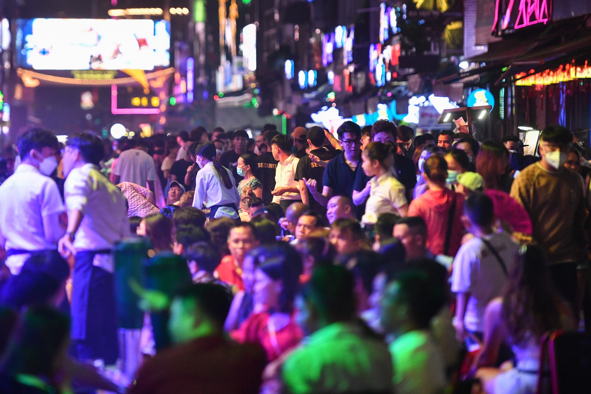 Pho Bui Vien dong nghit nguoi anh 9