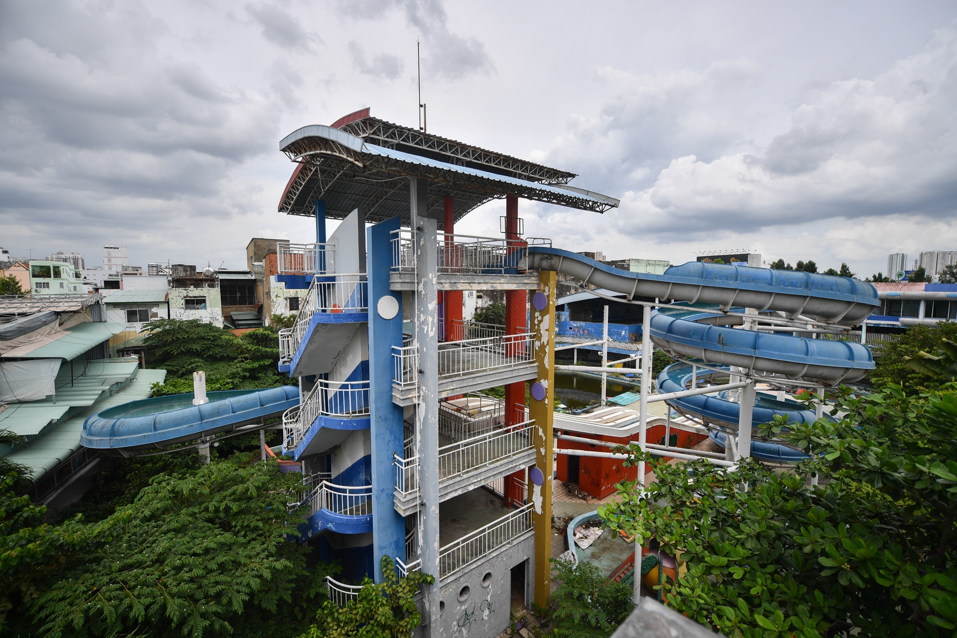 Cong vien nuoc Dai The Gioi bo hoang o TP.HCM anh 3