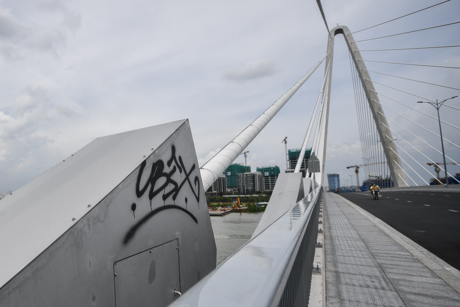 Cau Thu Thiem 2 bi ve bay anh 1