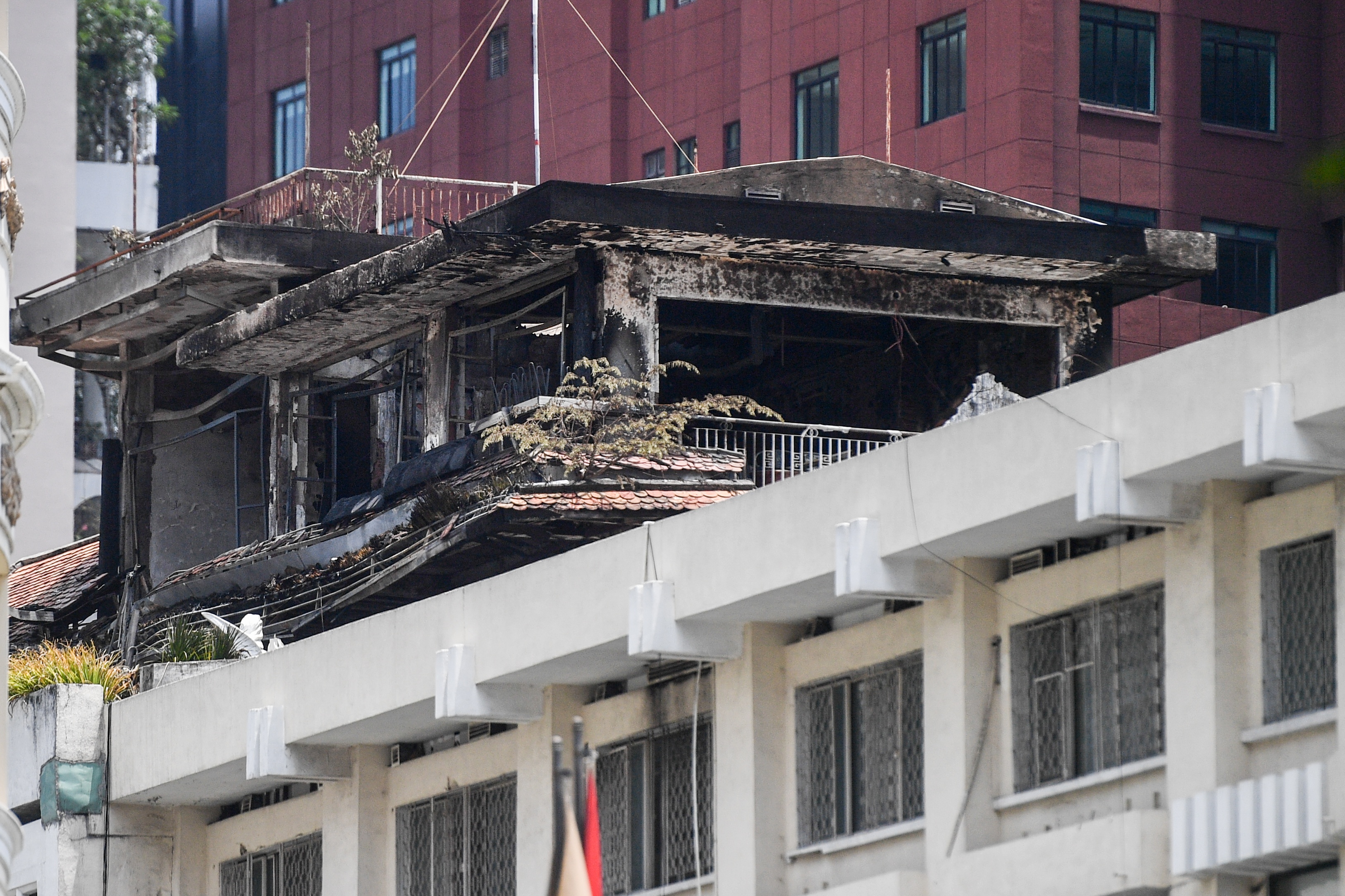 chay quan ca phe tren duong Dong Khoi anh 4