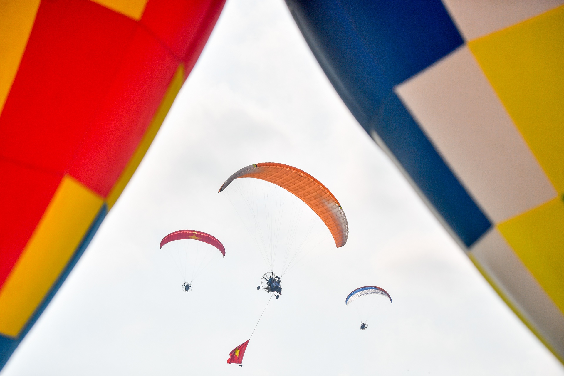 khinh khi cau,  quoc khanh,  TP.HCM anh 3