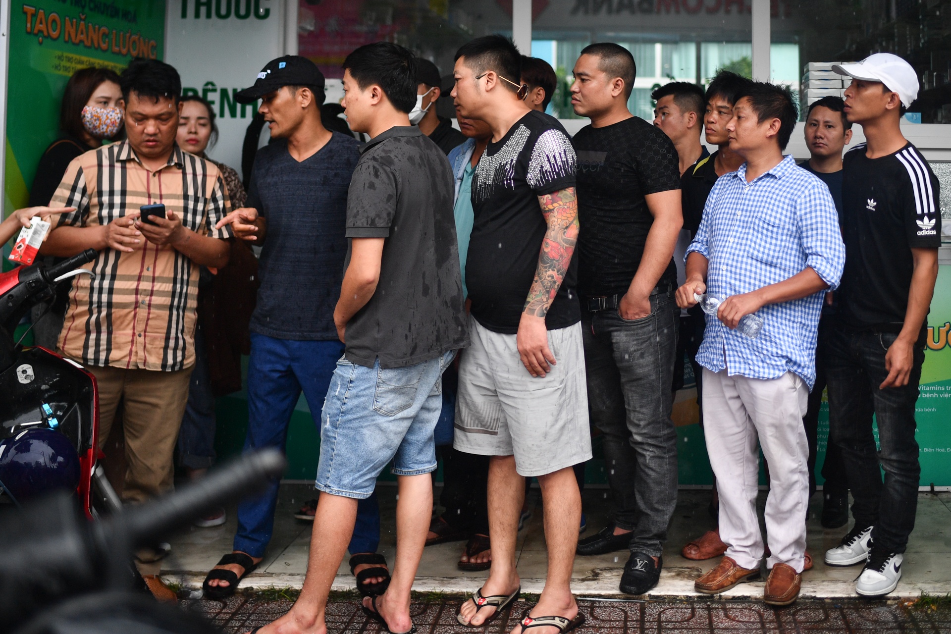 chay quan karaoke Binh Duong anh 6