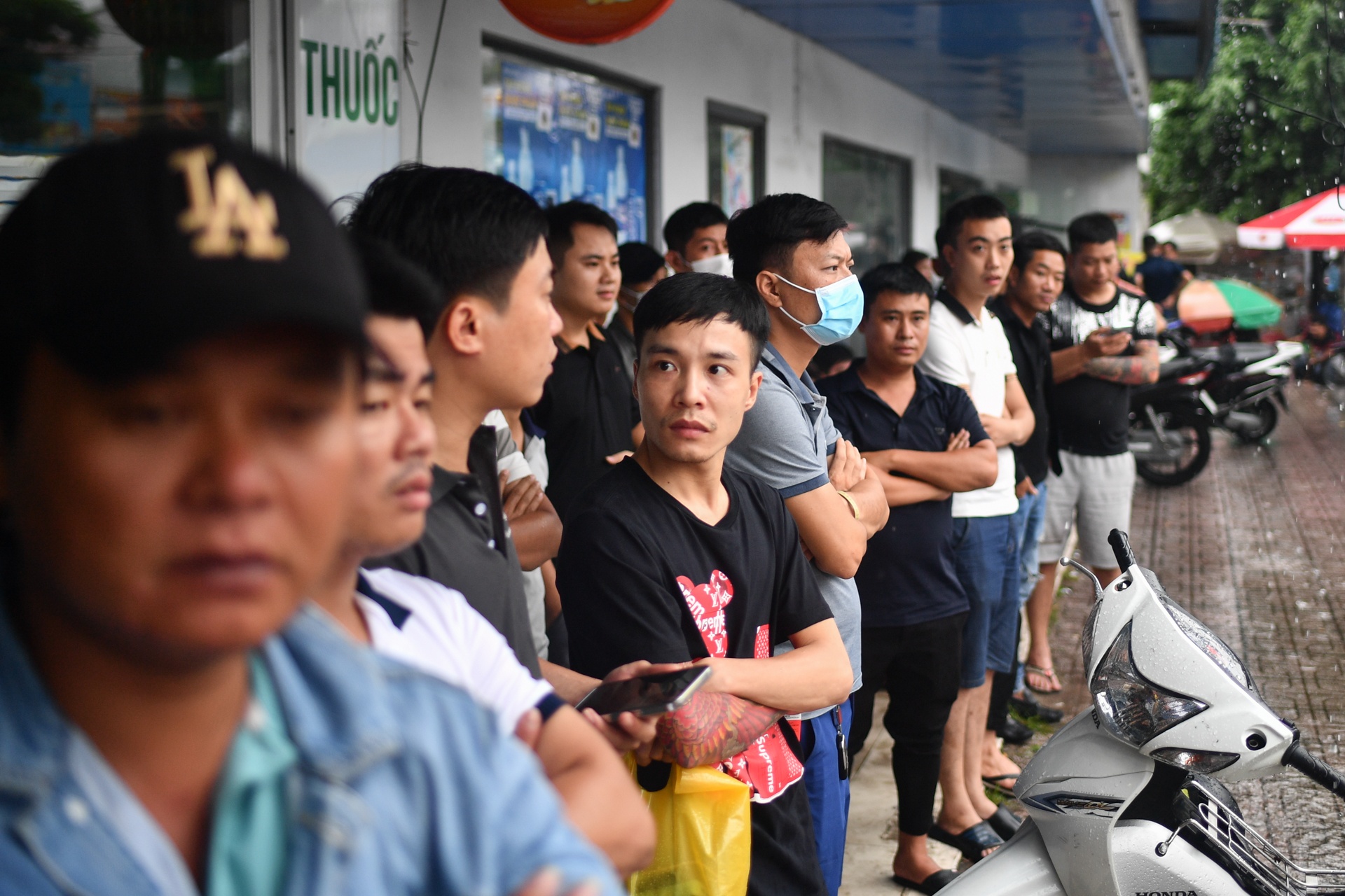 chay quan karaoke Binh Duong anh 1