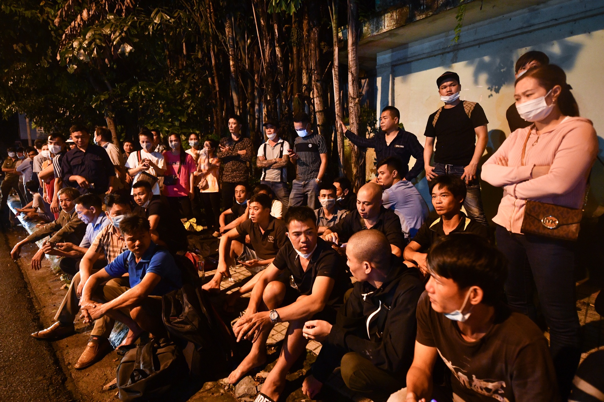 chay quan karaoke Binh Duong anh 1