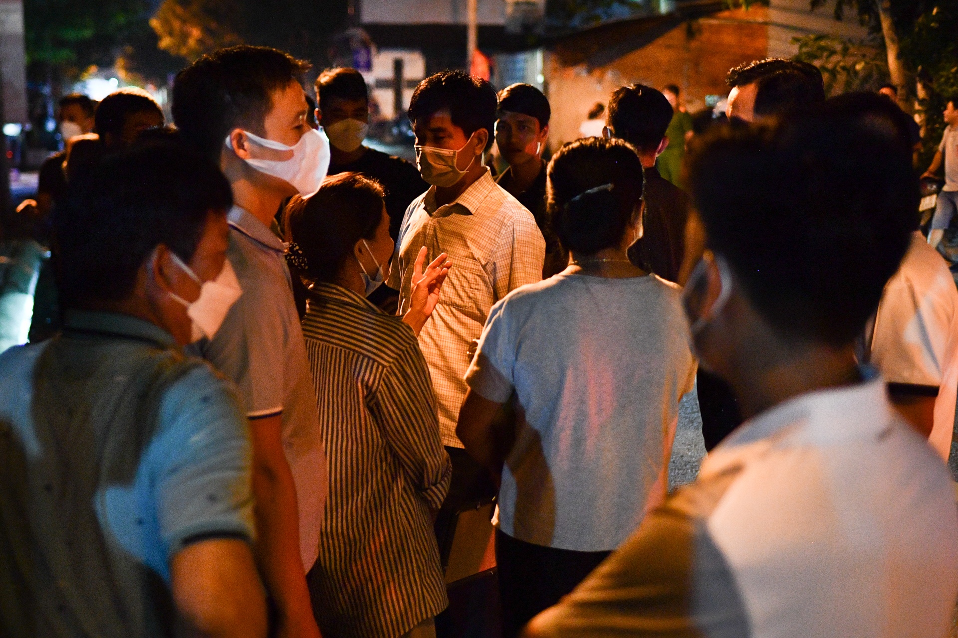 chay quan karaoke Binh Duong anh 9