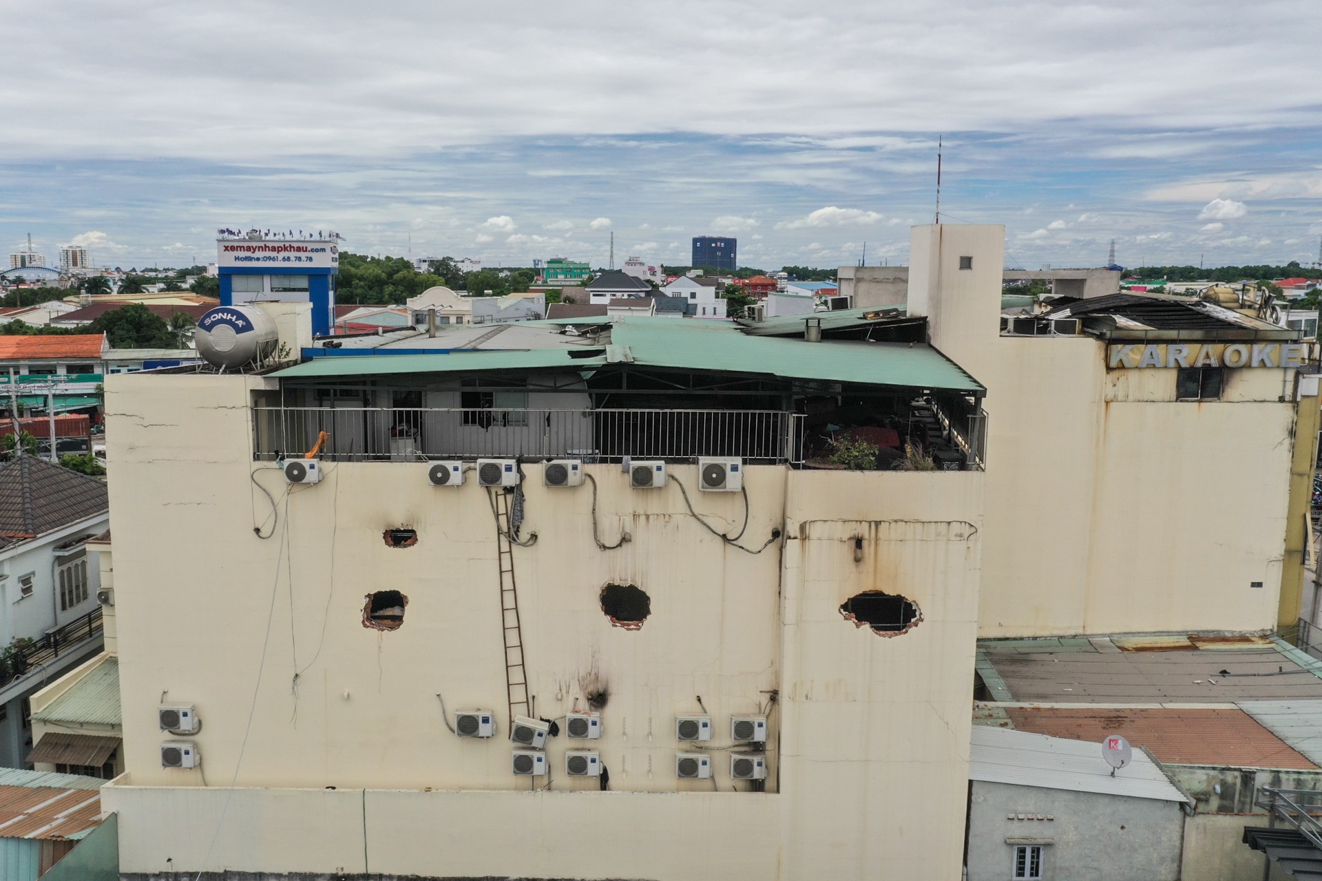 chay quan karaoke anh 4