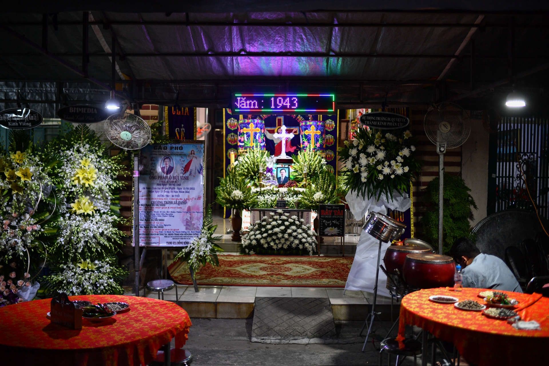 nhac si Vinh Su mat anh 1