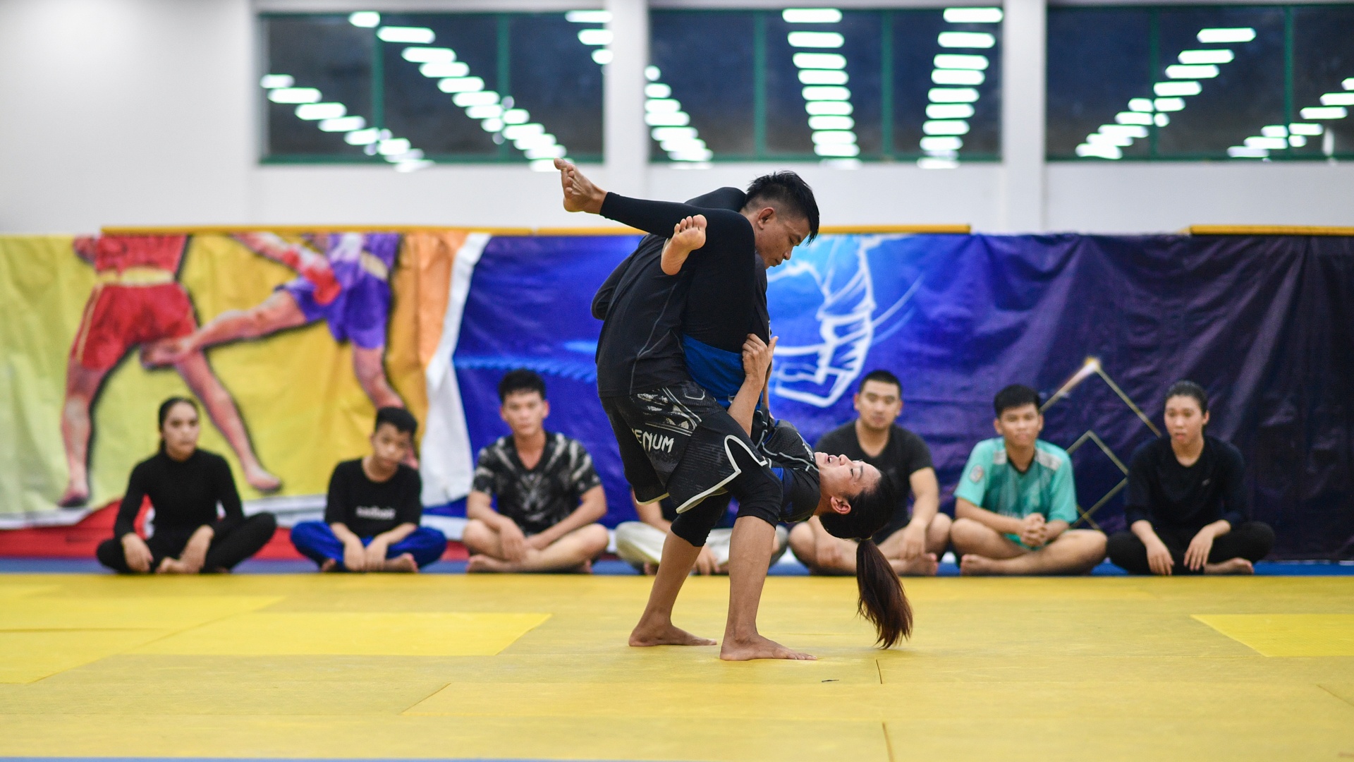 tập luyện giải MMA ảnh 14 tap luyen giai MMA anh 14