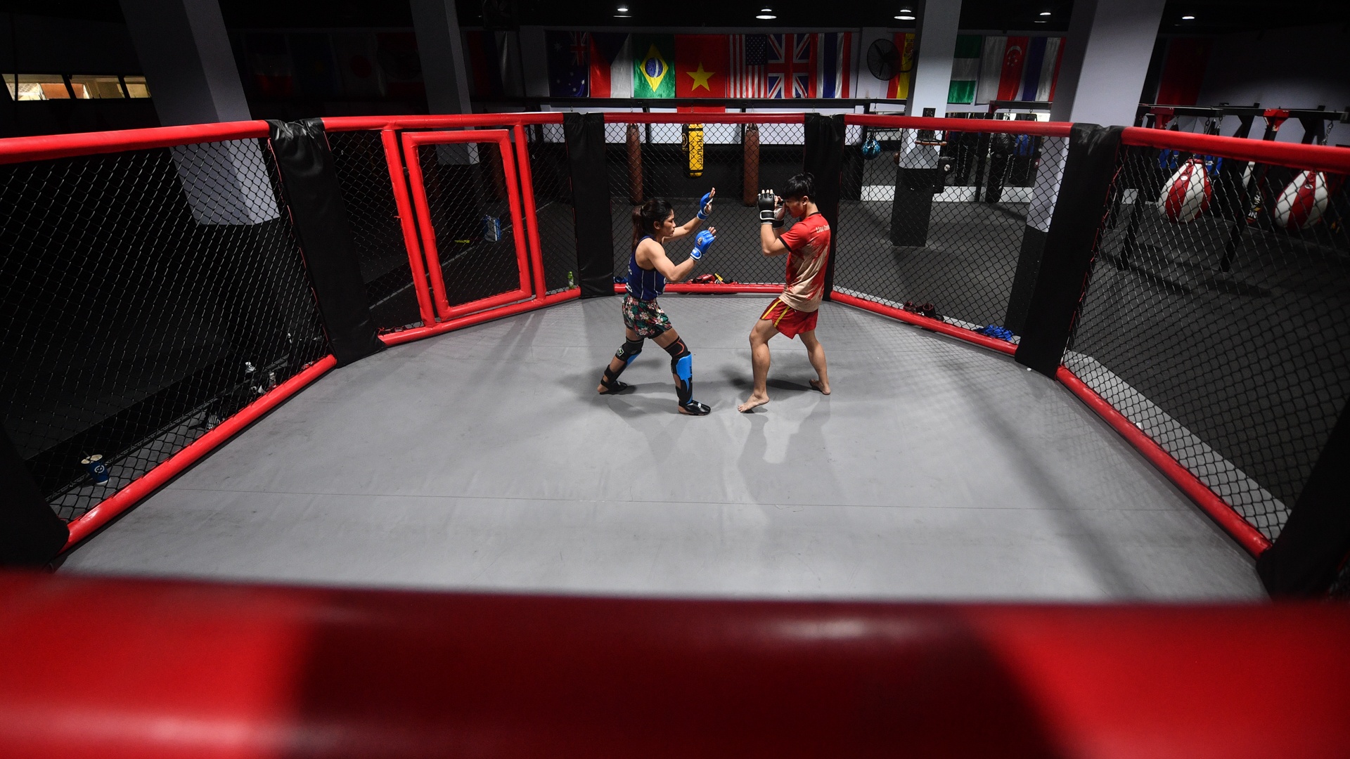 tập luyện giải MMA ảnh 5 tap luyen giai MMA anh 5