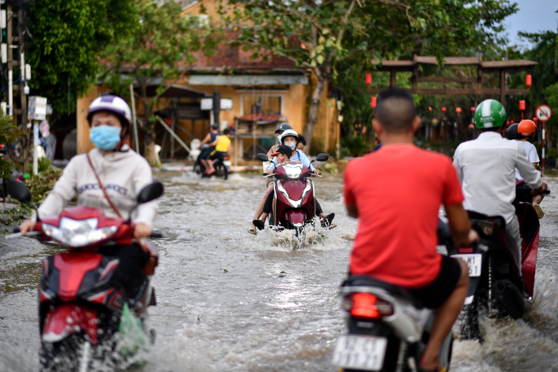 Bão Noru vào Hội An ảnh 9 Bao Noru vao Hoi An anh 9