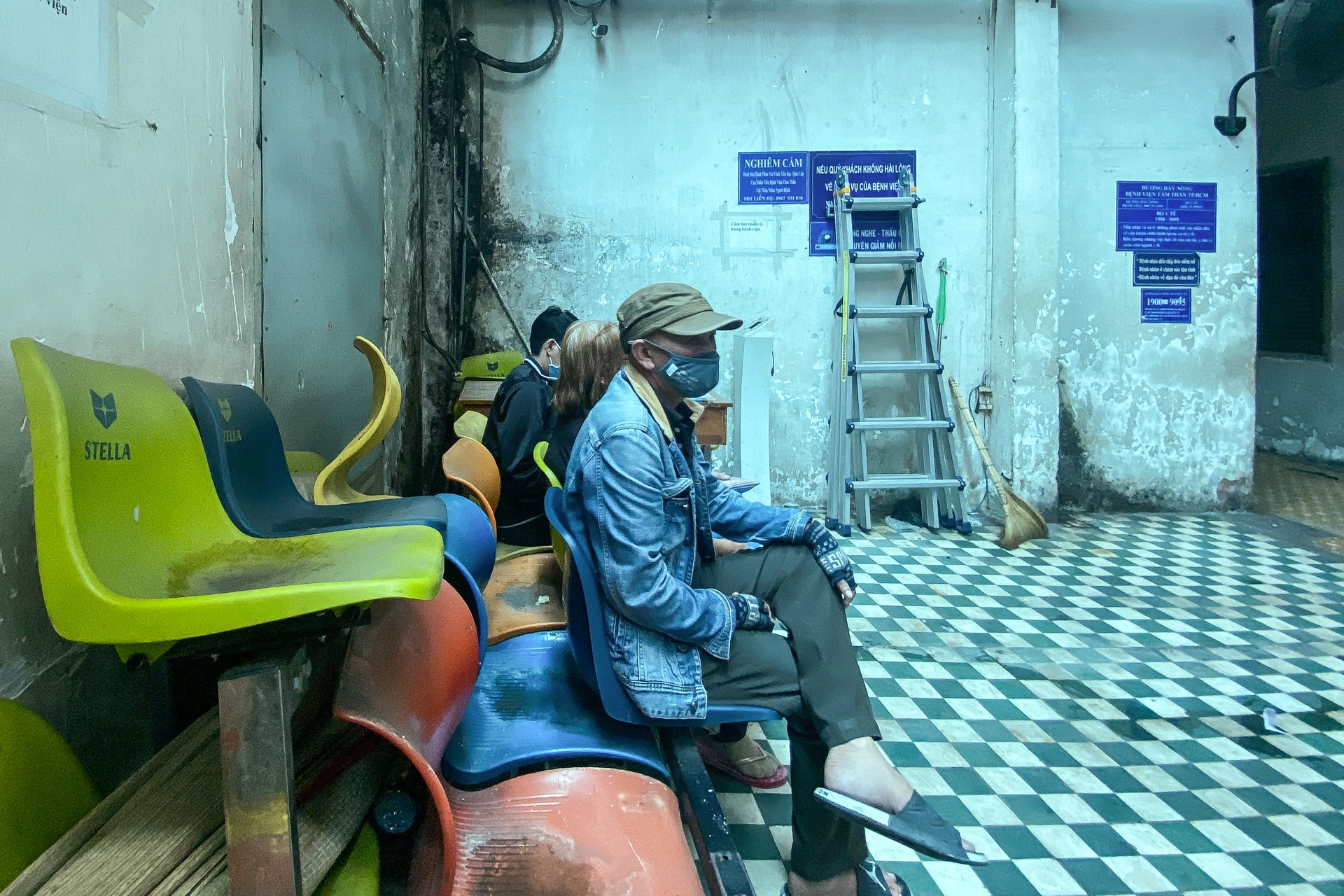 benh vien TP.HCM xuong cap anh 10