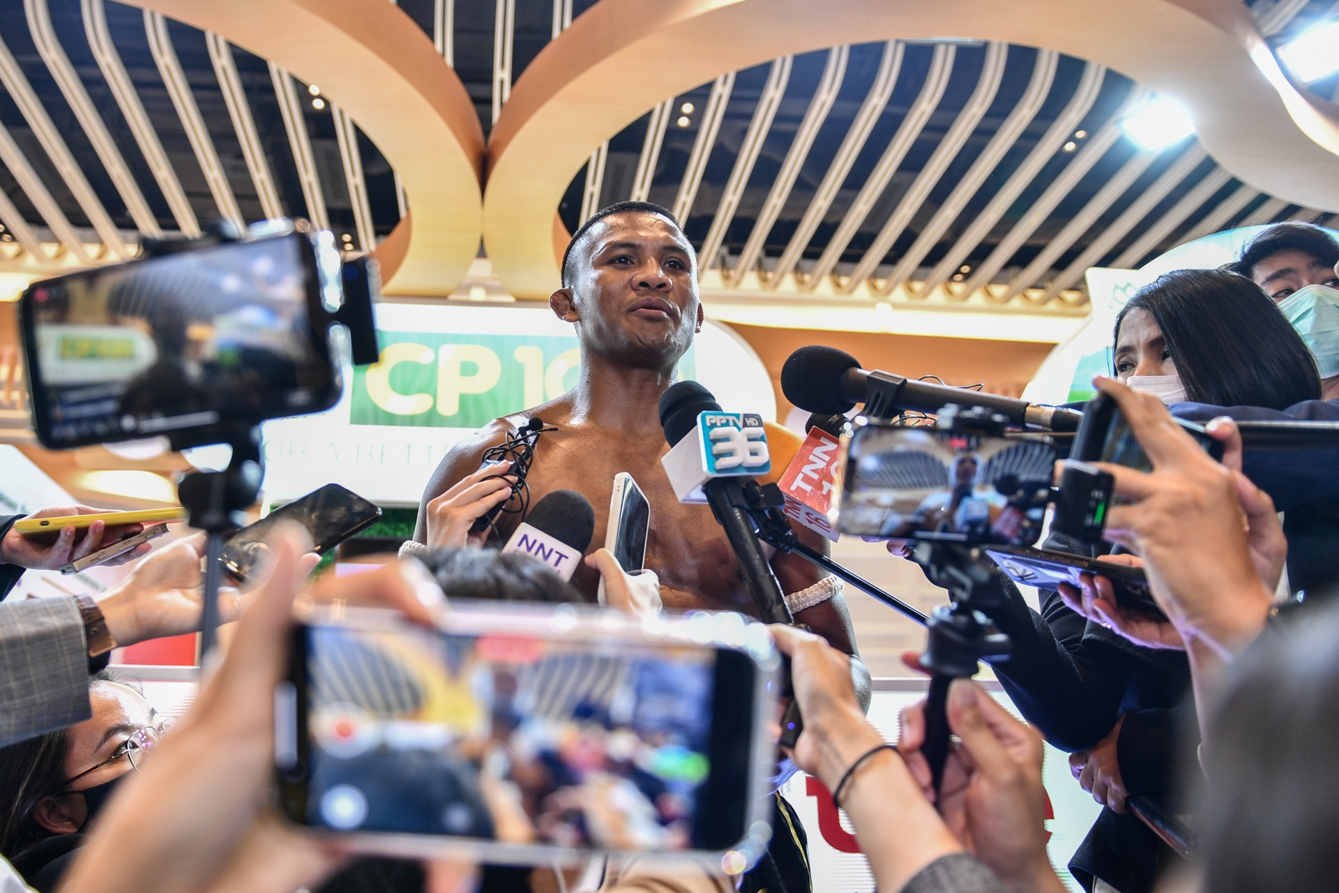 Buakaw tai APEC 2022 anh 11