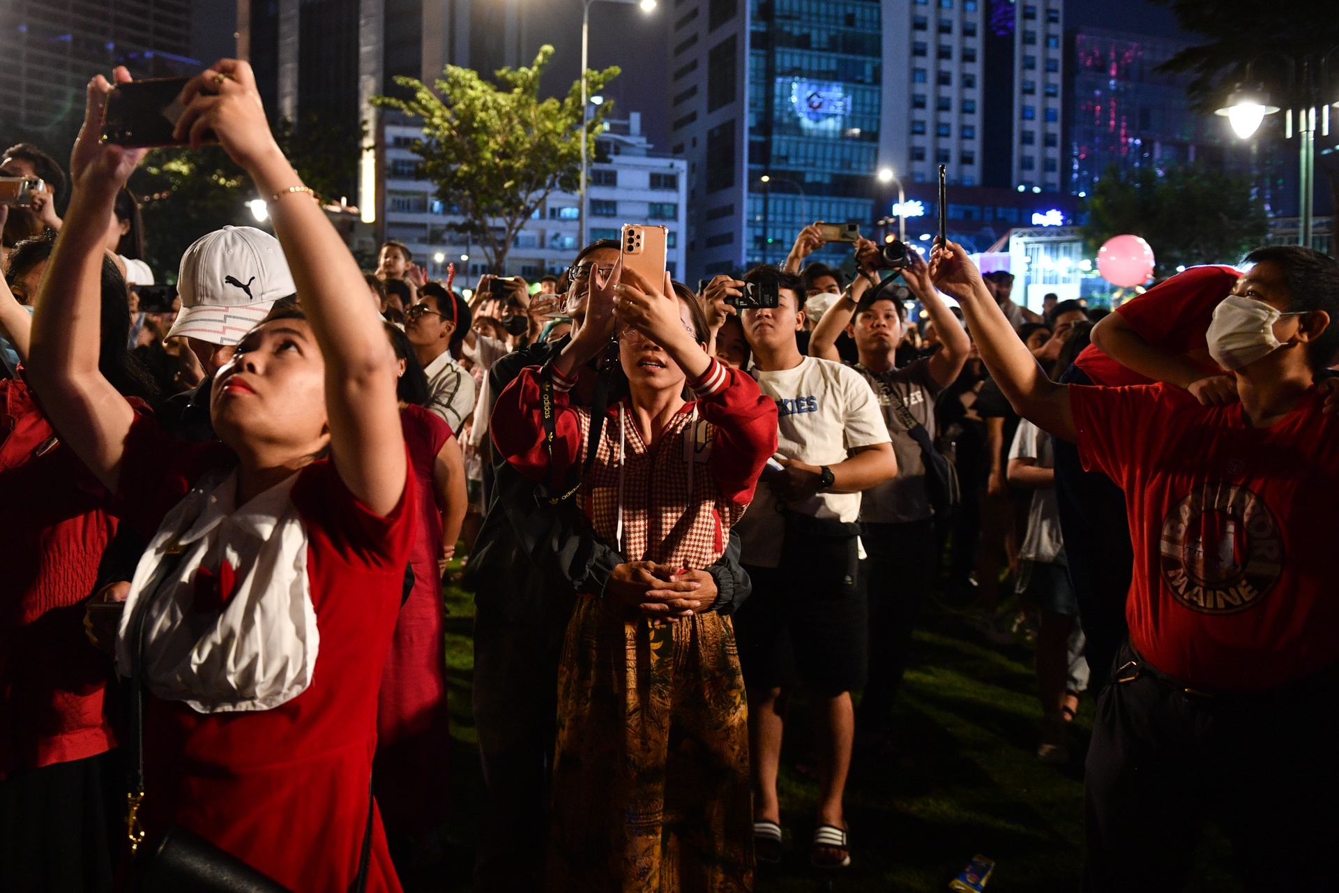 Giang sinh 2022 tai TP.HCM anh 8