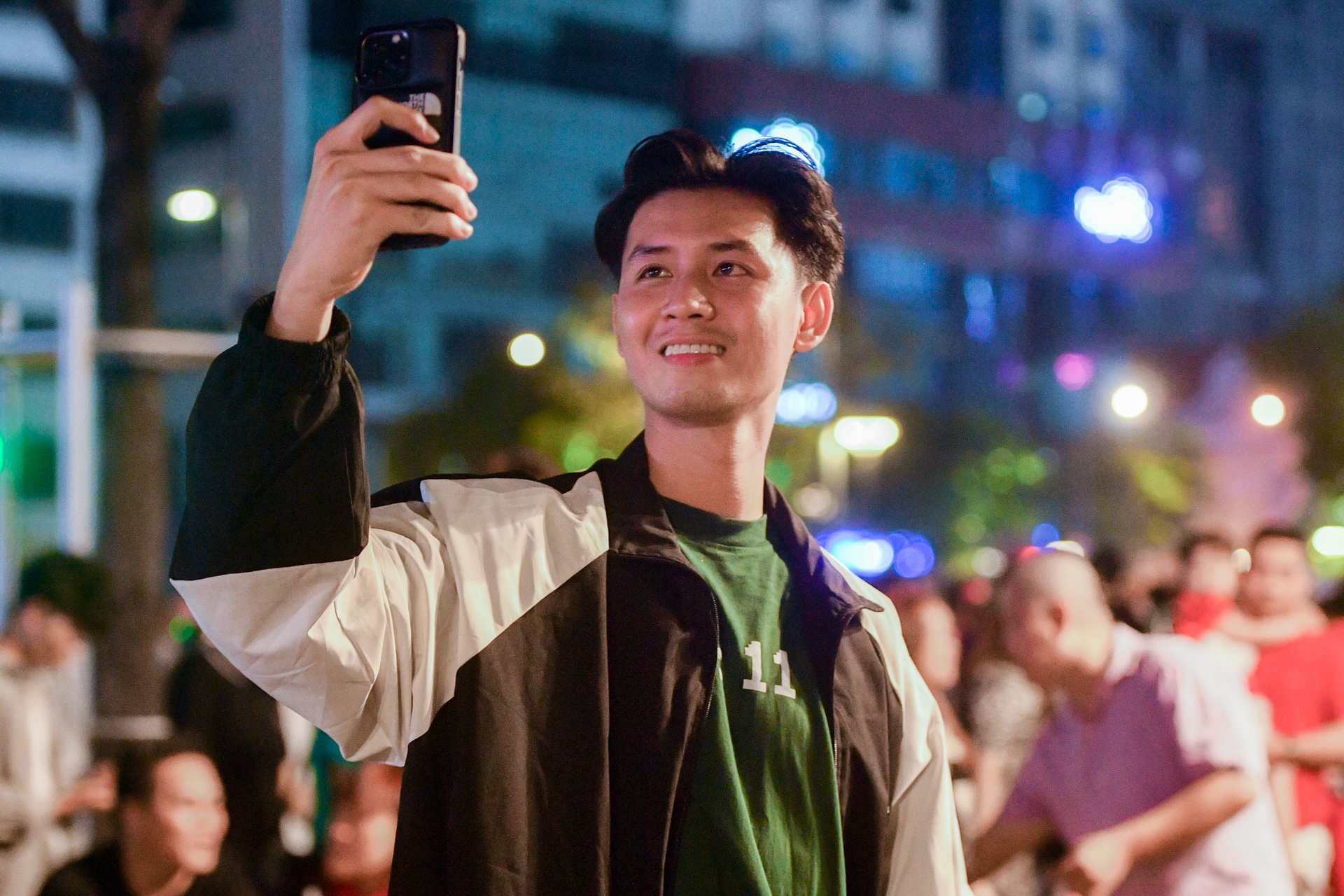 Giang sinh 2022 tai TP.HCM anh 2